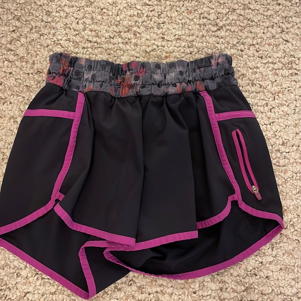 Lulu lemon tracker shorts